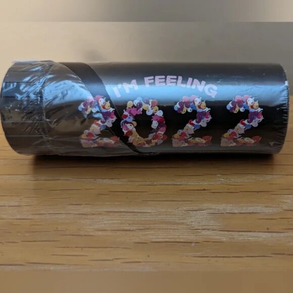 TAYLOR SWIFT  "I'm Feeling 2022" Party Popper brand new - Picture 1 of 6